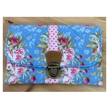 Carteira tecido com fecho interior e porta cartões 19x12cm