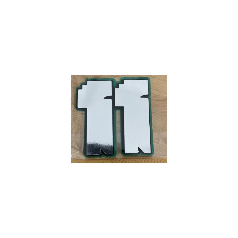 Topo de bolo 11 prata, preto e verde 10cm