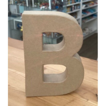 Letra B Papel maché