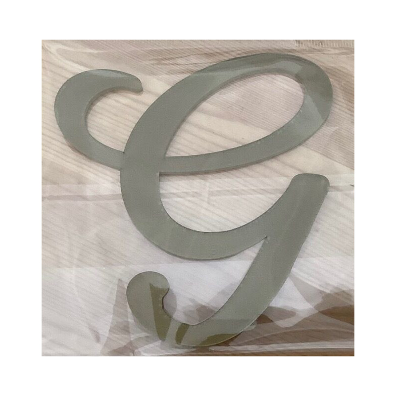 Letra G acrilico - ouro