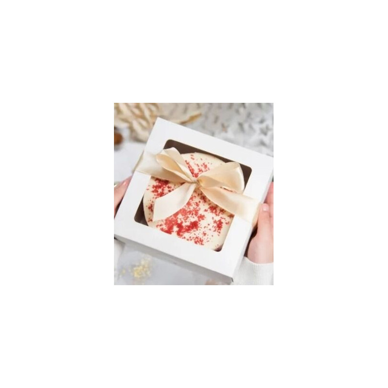 Caixa cartolina com janela 31x31x30cm