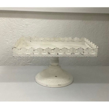 Prato pé metal vintage retangular branco (aluguer sob consulta)