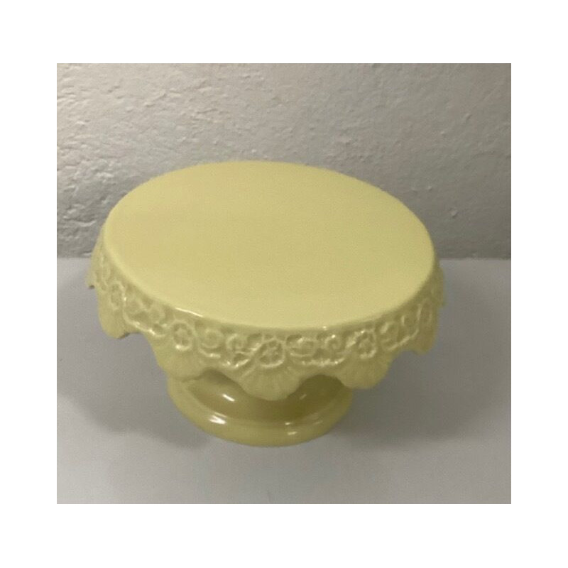 Prato de pé pequeno amarelo (aluguer sob consulta)