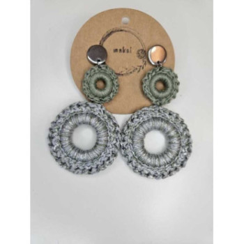 Brincos croché cinza e verde
