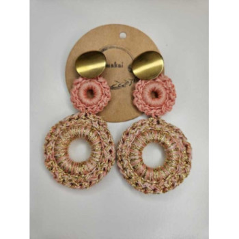 Brincos croché rosa e dourado