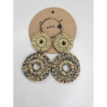 Brincos croché dourado