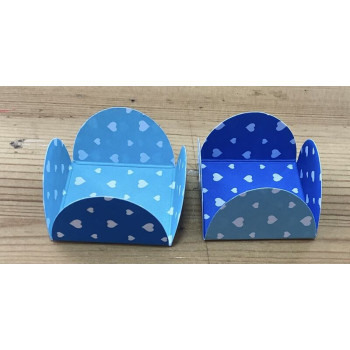 25 formas de papel corações azul e branco