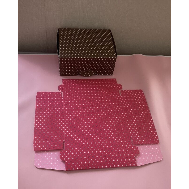 Cx para bolos/bolachas 16x13x7cm estrelas rosa