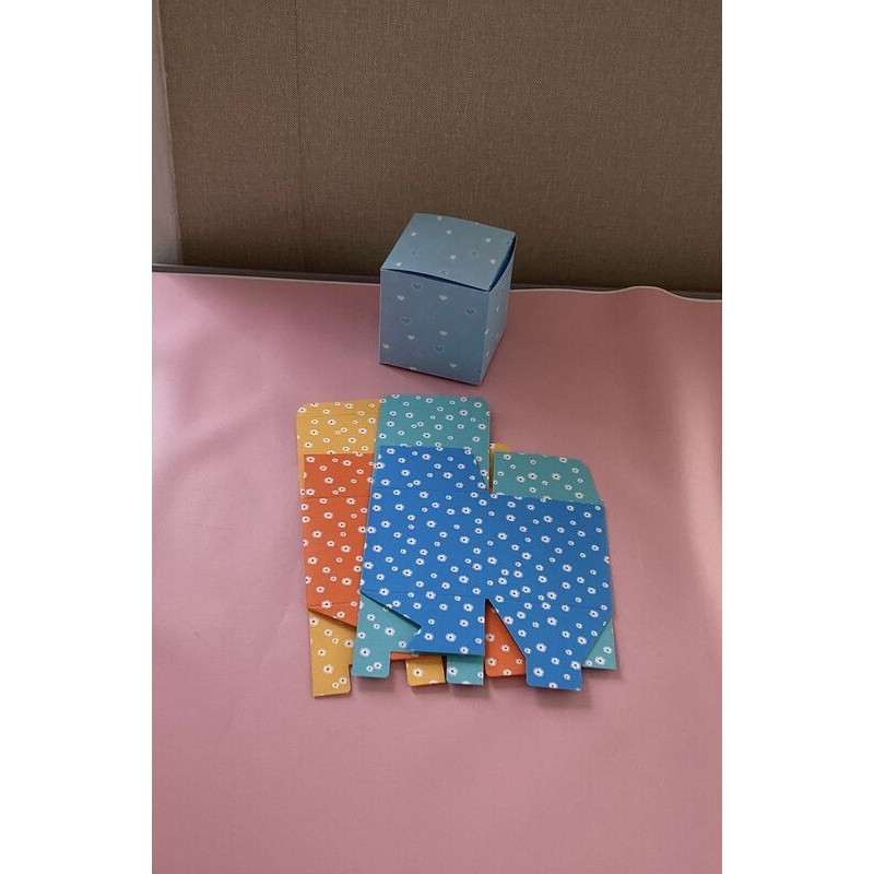 Cx para bolos/bolachas 8.8x8.5x8.5cm flores10