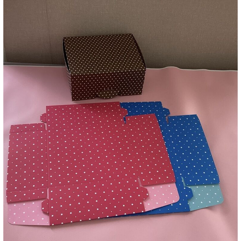 Cx para bolos/bolachas 16x13x7cm estrelas3 rosa/azul