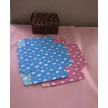 Cx para bolos/bolachas 16x13x7cm Núvens Azul e rosa