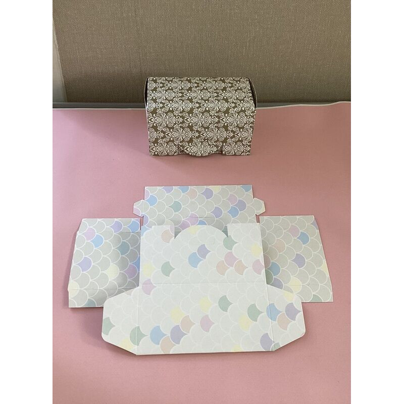 caixa de cartolina 13x7.5x7cm escamas