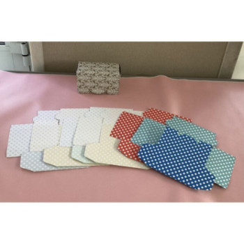 caixa de cartolina 13x7.5x7cm bolas2 cores