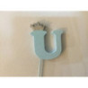 Letra U 10 cm esferovite azul com coroa prata
