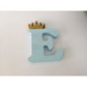 Letra E 18 cm azul com com coroa ouro