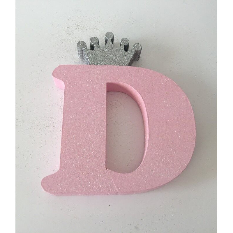 Letra D 18cm rosa com coroa prata