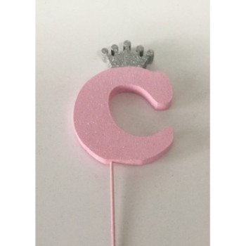 Letra C 10 cm esferovite rosa com coroa prata