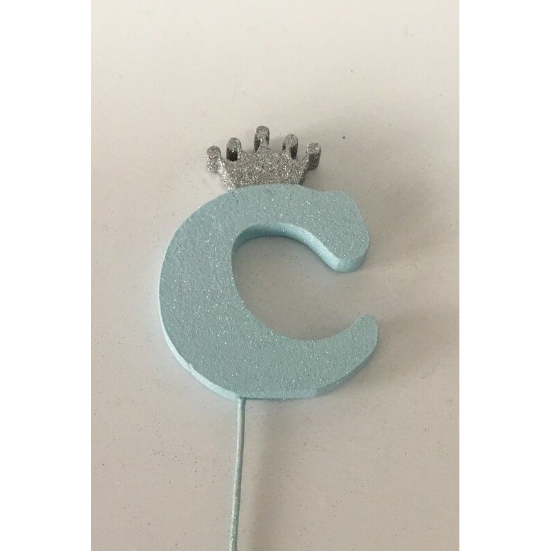 Letra C 10 cm esferovite azul com coroa prata