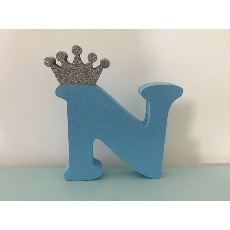 Letra N 18cm azul com coroa prata