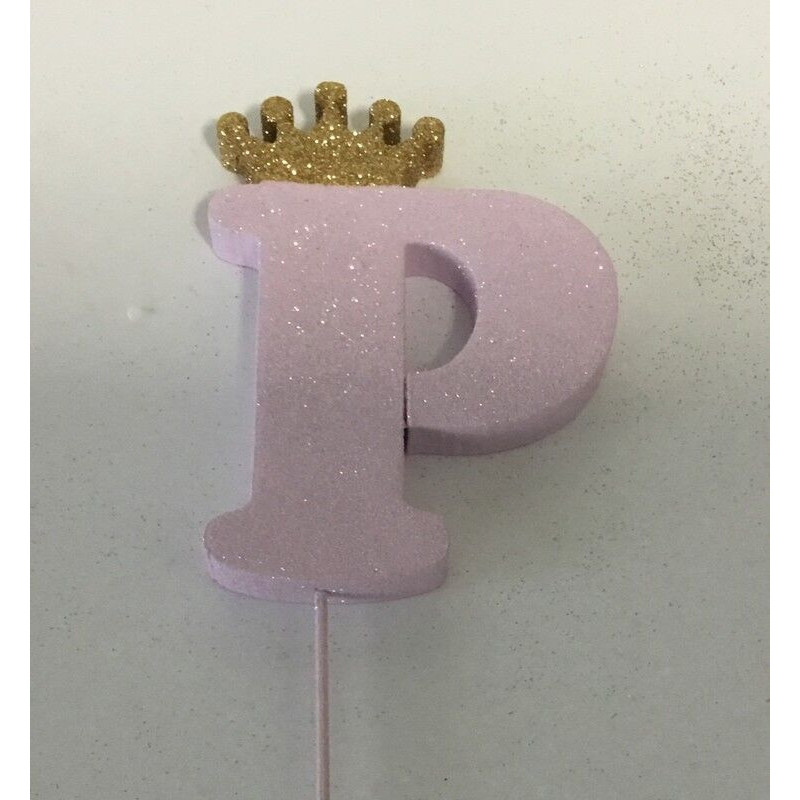 Letra P esferovite rosa 10 cm com coroa ouro