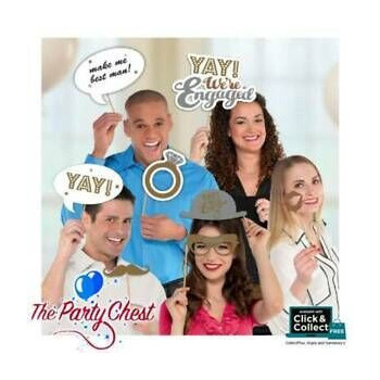 Photo Prop OMG! Engagement