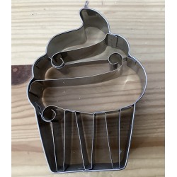 Cortador metal  Cupcake 9x7 cm